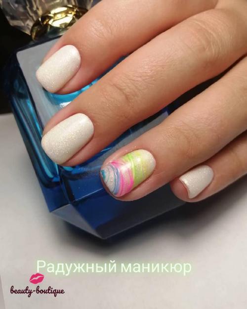 Закажи Маникюр Акварель ногтей для праздника